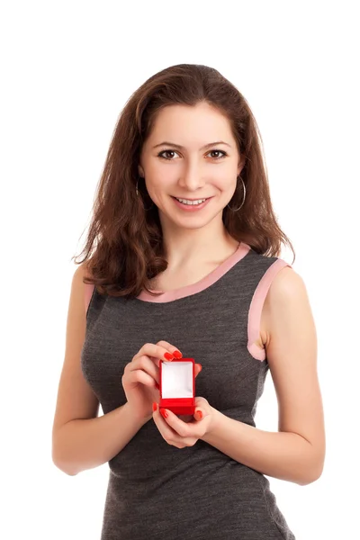 Mujer sosteniendo caja vacía para anillo de compromiso — Foto de Stock