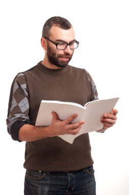 sürpriz genç adam okuma dergisi