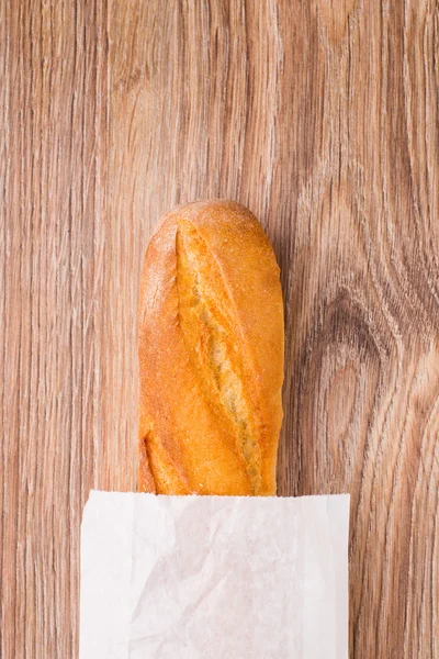 Baguette in Papiertüte — Stockfoto