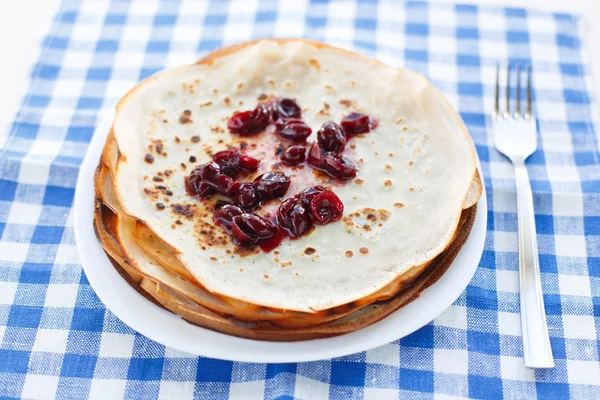 Thin pancakes on a plate — Stock Photo, Image