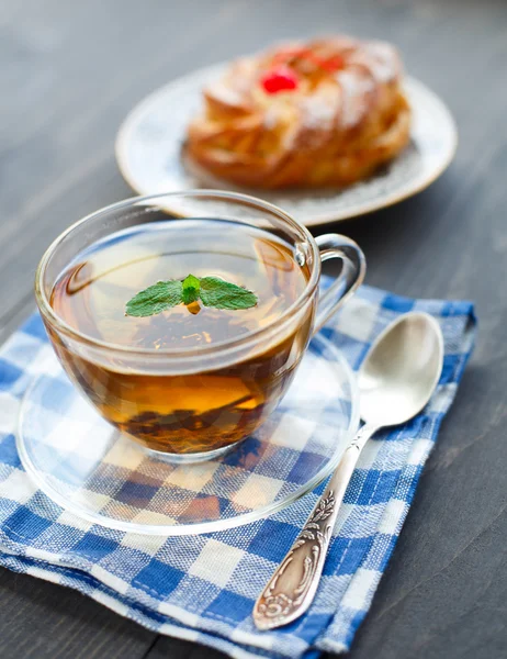 Tazza di tè e torta — Foto Stock