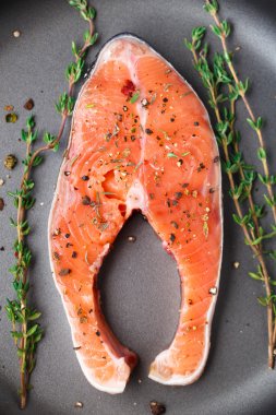 Somon steak kekik ve biber ile