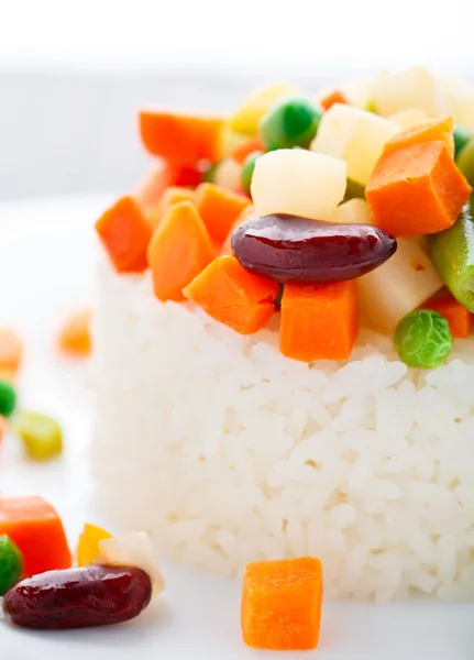 Delicioso arroz con verduras —  Fotos de Stock