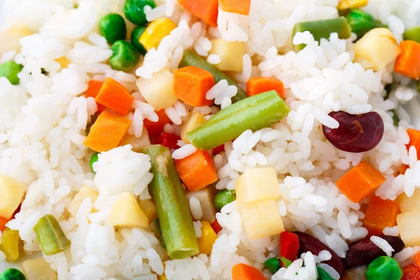Delicioso arroz con verduras —  Fotos de Stock