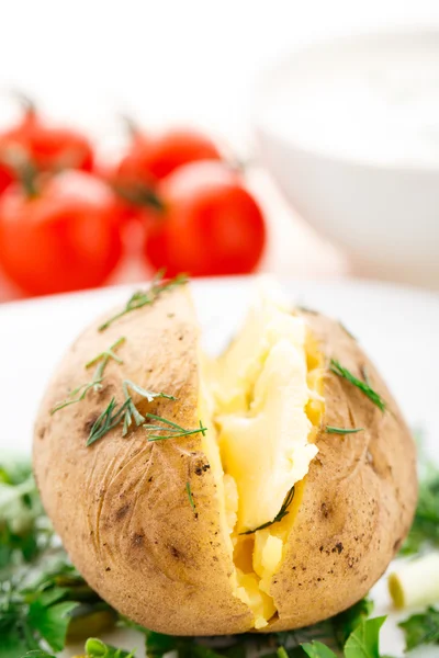 Ofenkartoffel mit Butter — Stockfoto