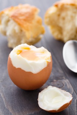 baget ile yumuşak yumurta