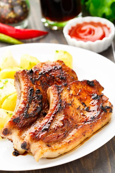 Fried pork loin with potato — Stock Photo, Image