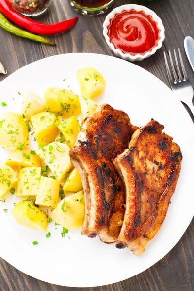 Fried pork loin with potato — Stock Photo, Image