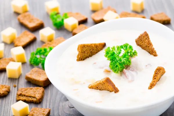 Minestra di formaggio con pani tostati — Foto Stock