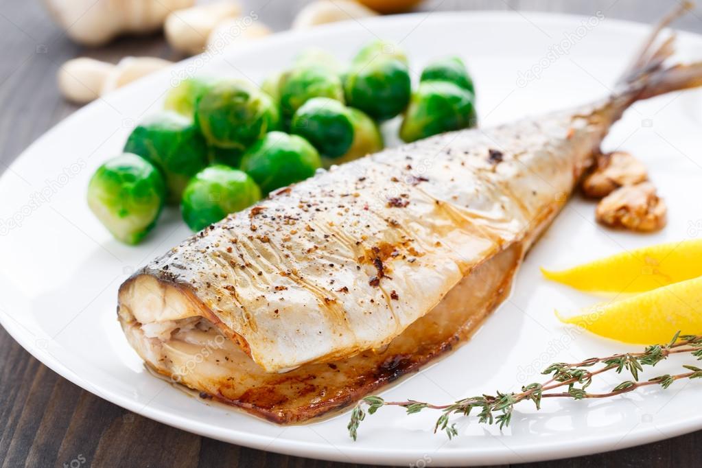 Baked mackerel — Stock Photo © vankad 36672453