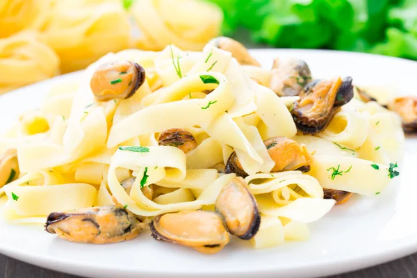 Pasta med musslor — Stockfoto