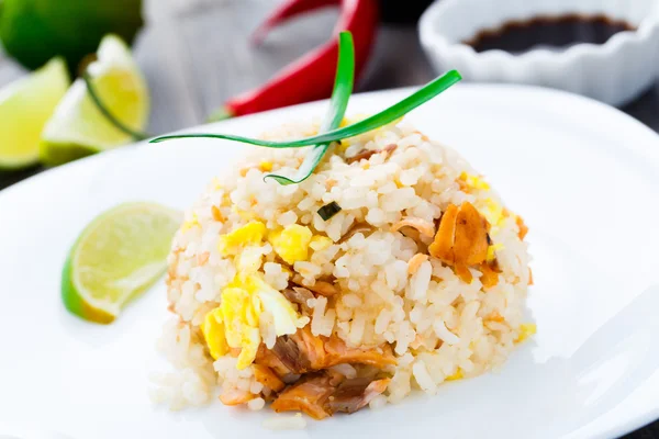 Salmon fried rice — Stock Photo, Image