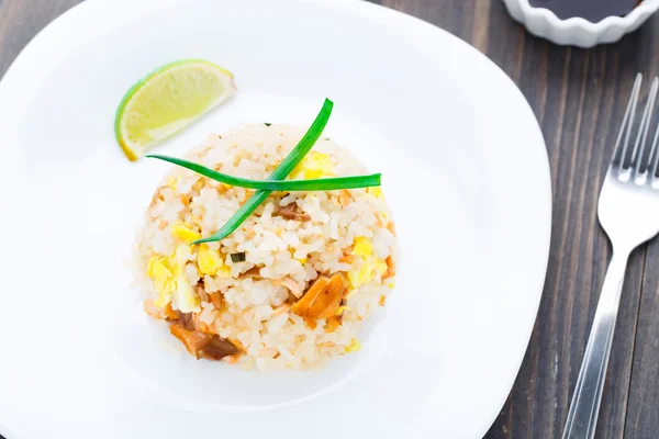 Arroz frito salmón — Foto de Stock