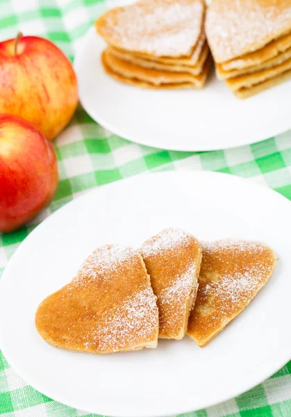 Heart shape pancakes — Stock Photo, Image