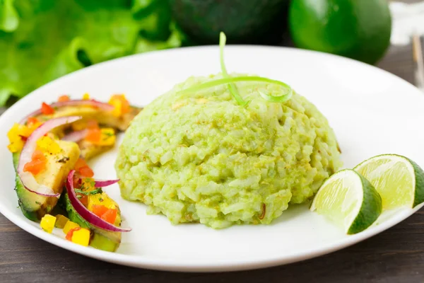 Creamy avocado rice — Stock Photo, Image