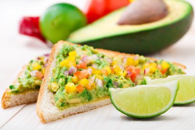 avokado sandviç