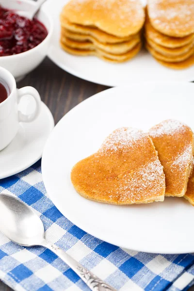 Heart shape pancakes — Stock Photo, Image