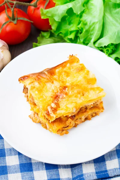 Italiaanse lasagne op een plaat — Stockfoto