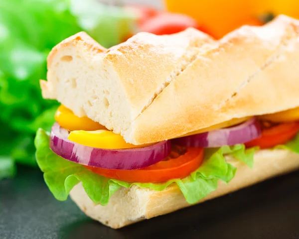 Vegetarisches Baguette-Sandwich — Stockfoto