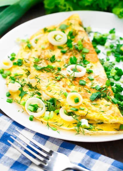Omelette con erbe fresche — Foto Stock