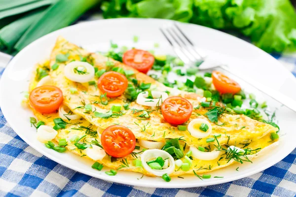 Omelette con erbe fresche — Foto Stock