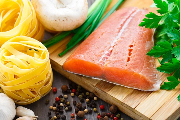 Ingredienti per pasta di salmone — Foto Stock
