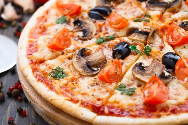 Vegetarische pizza — Stockfoto