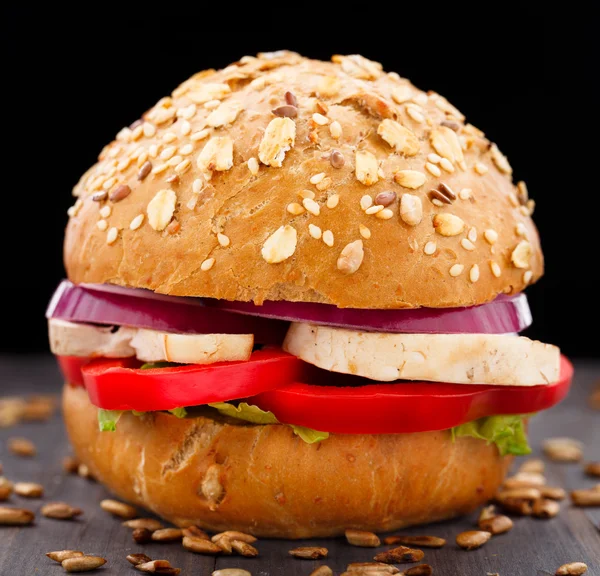 Vegetable burger — Stock Photo, Image