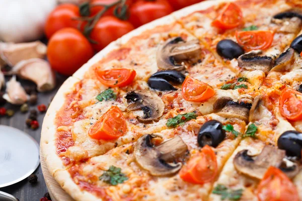 Vegetarische pizza — Stockfoto