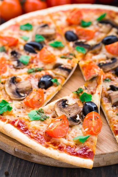 Vegetarian pizza — Stock Photo, Image