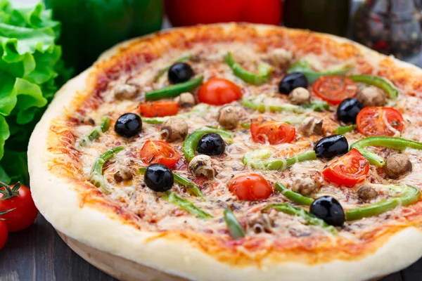 Vegetarian pizza — Stock Photo, Image