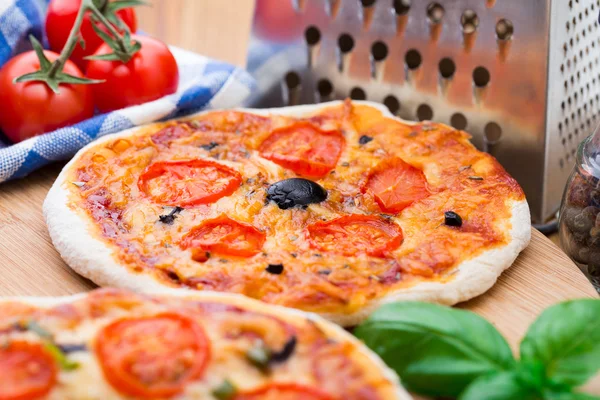 Vegetarische minipizza — Stockfoto