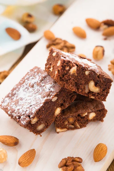 Brownie de chocolate con nueces — Foto de Stock