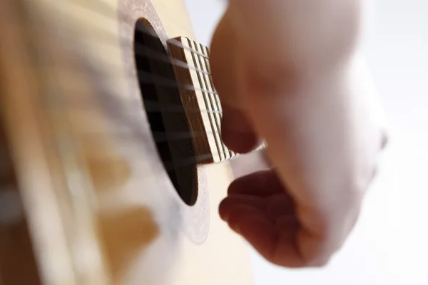 Playing the guitar — Stock Photo, Image