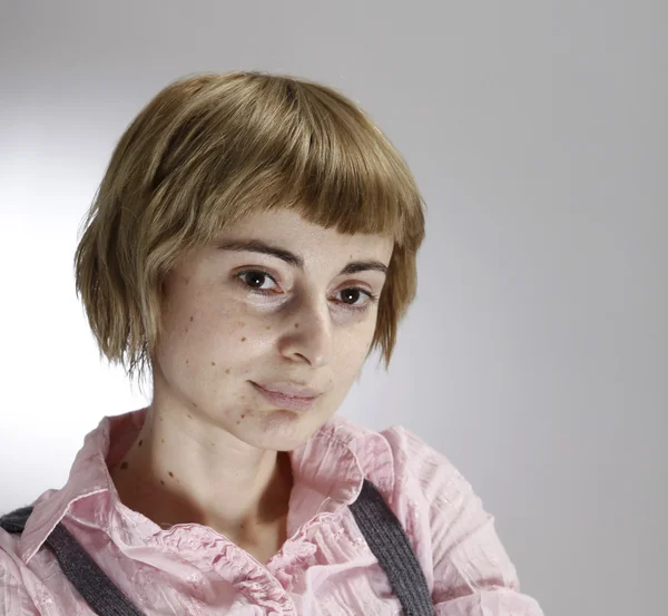 Retrato de una joven —  Fotos de Stock