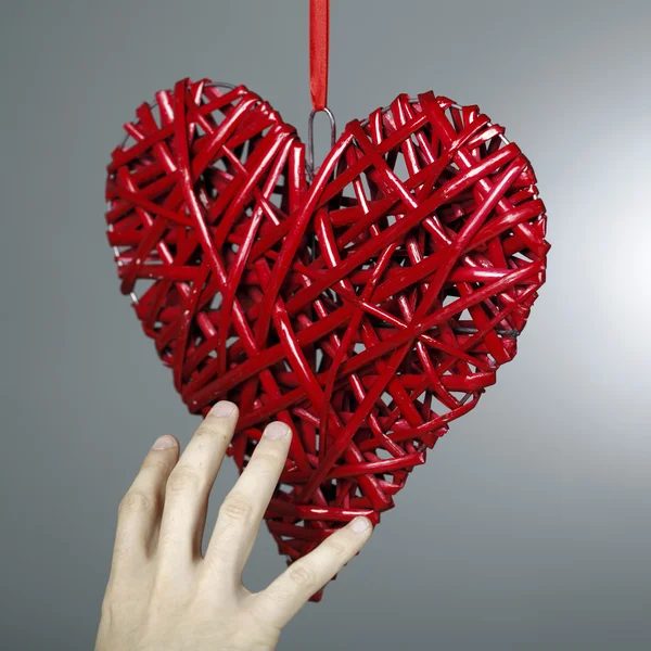 Coração vermelho feito à mão — Fotografia de Stock