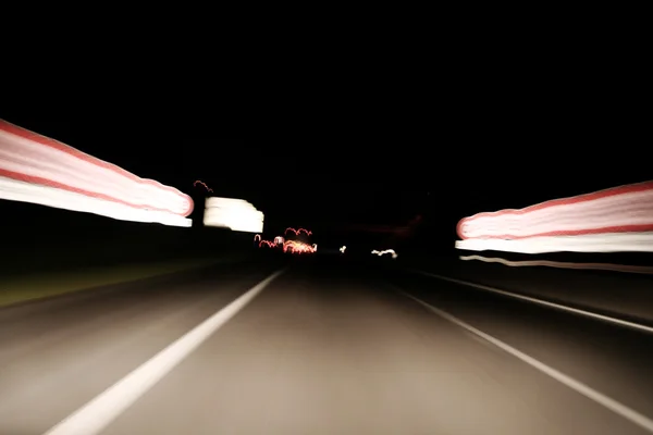 Gece yolda — Stok fotoğraf
