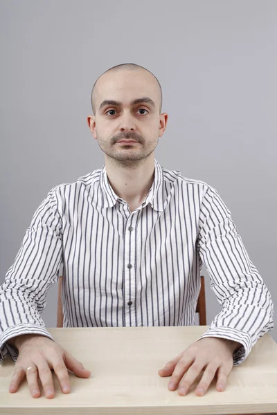 Man at desk — Stock Photo, Image