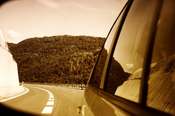 Reflejo del espejo del coche — Foto de Stock