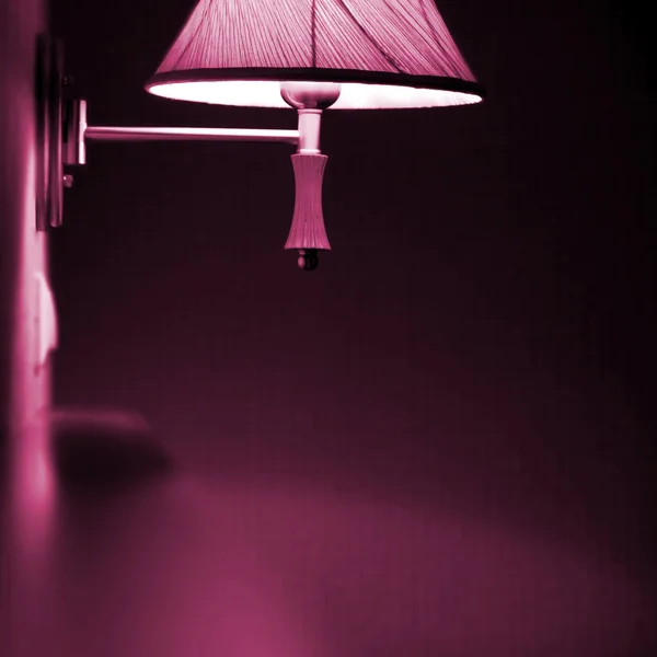 자주 빛 램프 — 스톡 사진