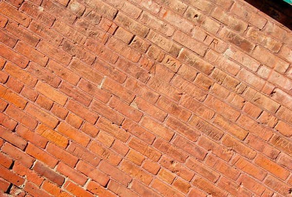 Grungy Brick Wall Diagonal — Stock Photo, Image