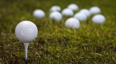 el ve golf topu