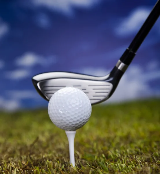 Hand und Golfball — Stockfoto