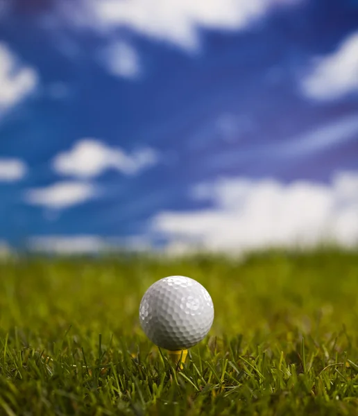 Hand and golf ball — Stock Photo, Image