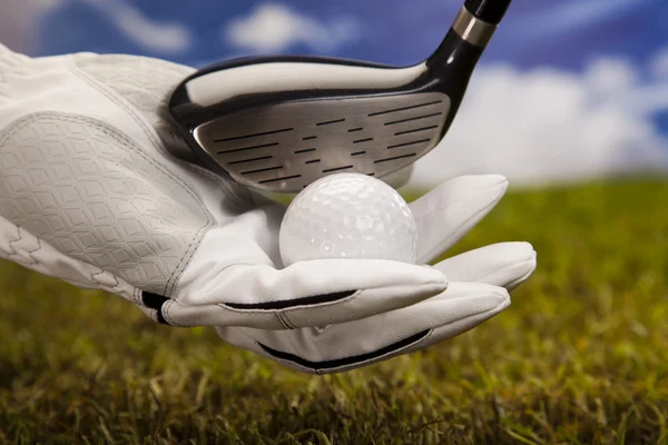 Mão e bola de golfe — Fotografia de Stock