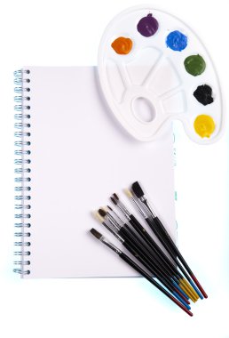 okul malzemeleri ile not etmek