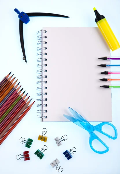 Terug naar school, Kladblok met supplies — Stockfoto