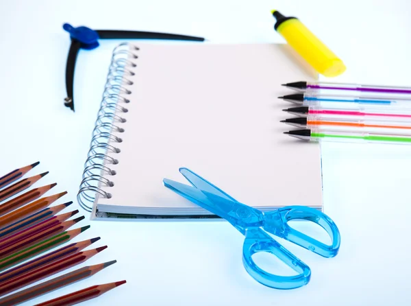 Terug naar school, Kladblok met supplies — Stockfoto