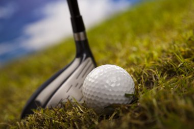 sahada top oynarken Golf,