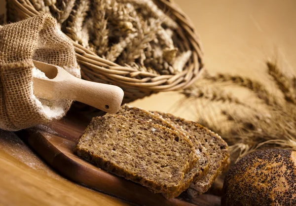 Vielfalt an Vollkornbrot — Stockfoto